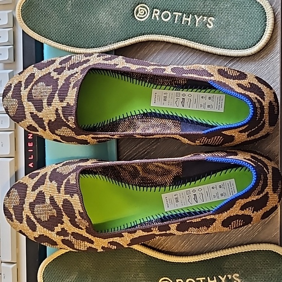 Rothys Lounge Loafer in Metallic Cat size 8.5 - Picture 5 of 10